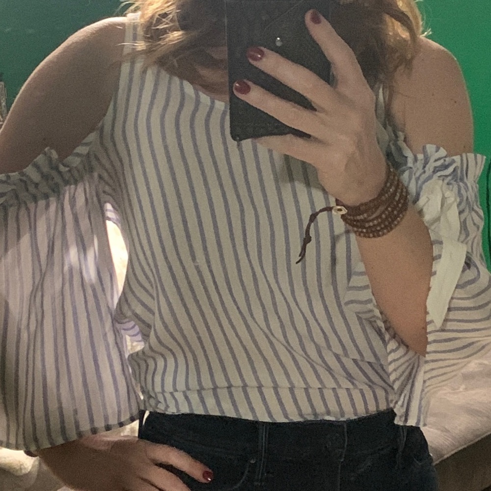 Blush Boutique Cold-shoulder top - Picture 7 of 8